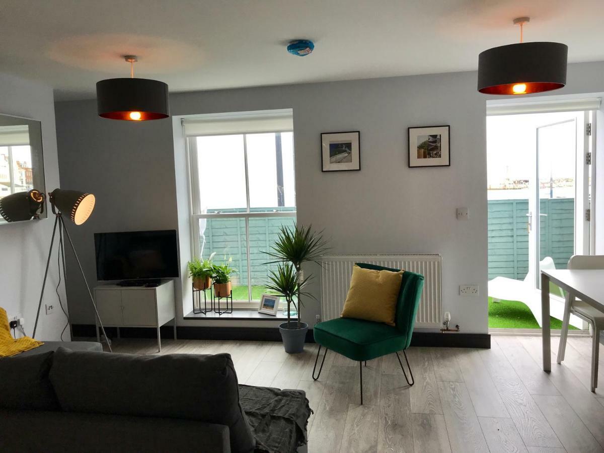 The Dreamland Apartment - Margate Beach - By Goldex Coastal Breaks Exterior photo
